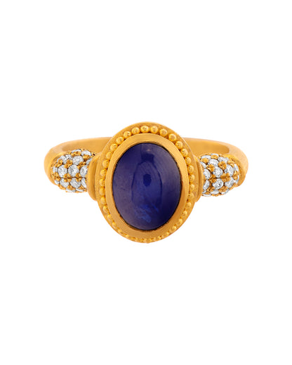 Amphora Sapphire Cabochon RIng