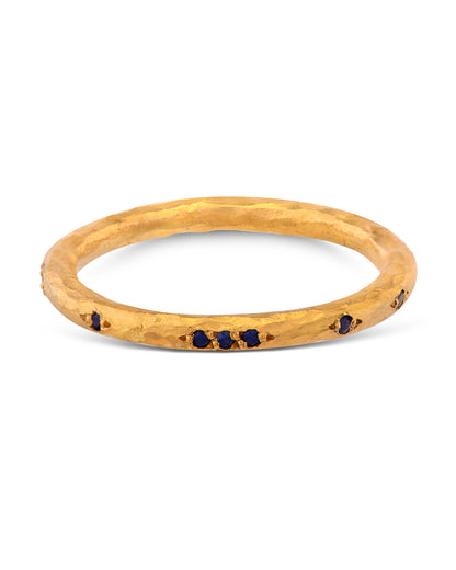 Sapphire Speckled Everlasting Ring